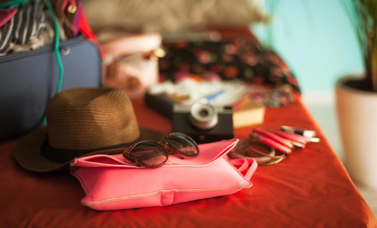 On pourrait citer de nombreux accessoires qui peuvent servir en vacances, mais il en est un que l'on oublie toujours alors qu'il est indispensable. Le câble jack 3.5 vous permet de relier votre lecteur de musique à l'autoradio du véhicule.
