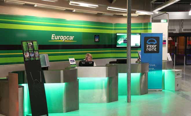 Si vous ne louez pas votre véhicule à l'aéroport, vous pourrez le faire en centre-ville ou la plupart des agences possèdent un dépôt.