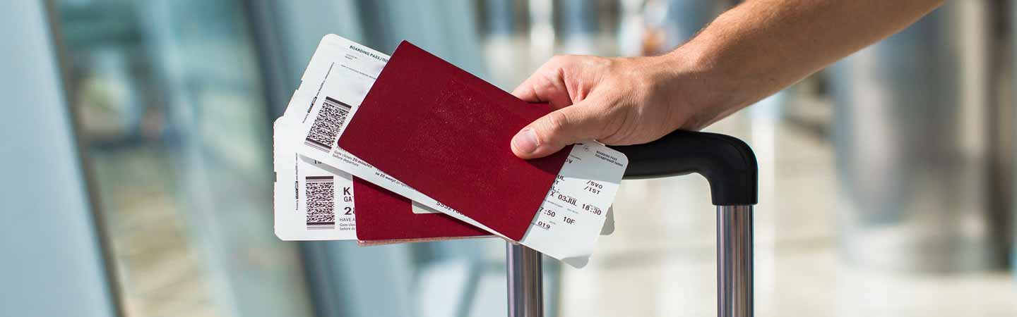 Franchir tranquillement les contrôles douaniers et la biosecurité à l'aéroport.