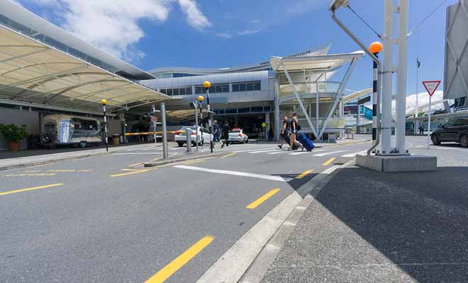 Ce ne sont pas tant les procédures à l'aéroport qui sont source de tensions pour les voyageurs, mais les trajets parfois compliqués pour s'y rendre.