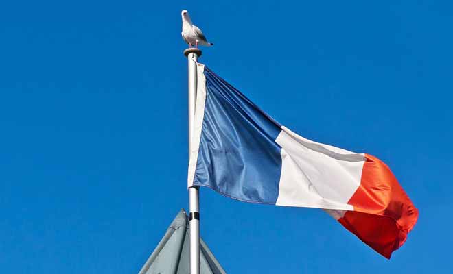 Les Français auraient pu s'implanter dans l'Île du Sud mais ils furent devancés par les Anglais à quelques jours près. Une occasion manquée qui ne se reproduira plus jamais.