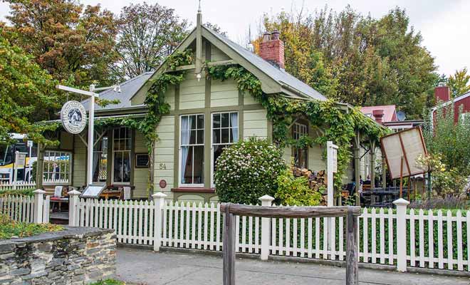 Le restaurant Postmaster est installé dans l'ancien bureau de poste du village.