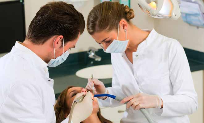 Une simple visite chez le dentiste ou une consultation chez un généraliste coûte plus cher en Nouvelle-Zélande qu'en France. D'où l'intérêt de posséder une bonne assurance santé afin de ne pas sacrifier ses économies et gâcher le séjour.