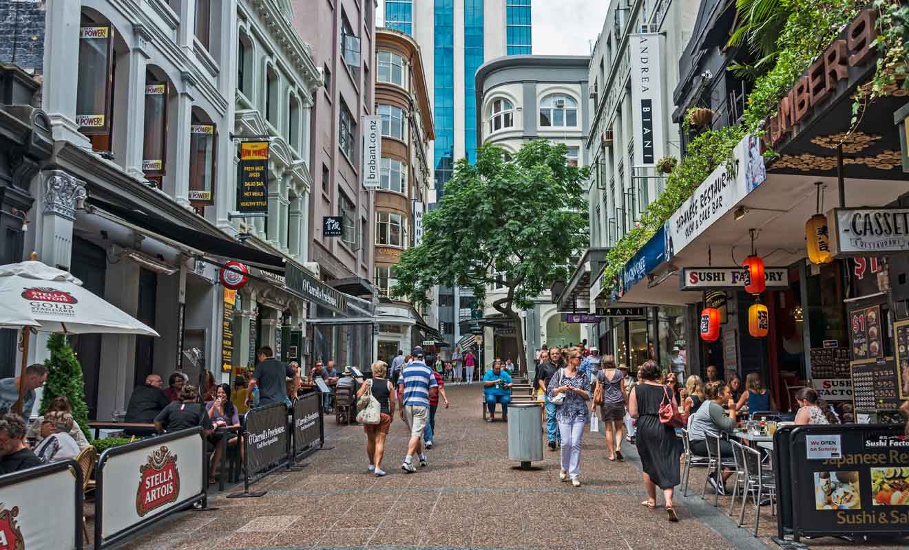 En plus du centre-ville et de la marina, les quartiers de Ponsonby et Devon Port sont les plus intéressants à visiter.