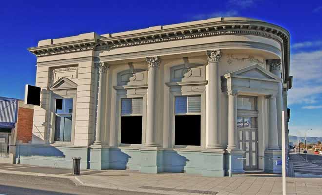 Certaines agences datent de l'époque de la ruée vers l'or. Bien souvent, les banques sont reconnaissables à la beauté de l'édifice, souvent situé sur une artère principale en ville.