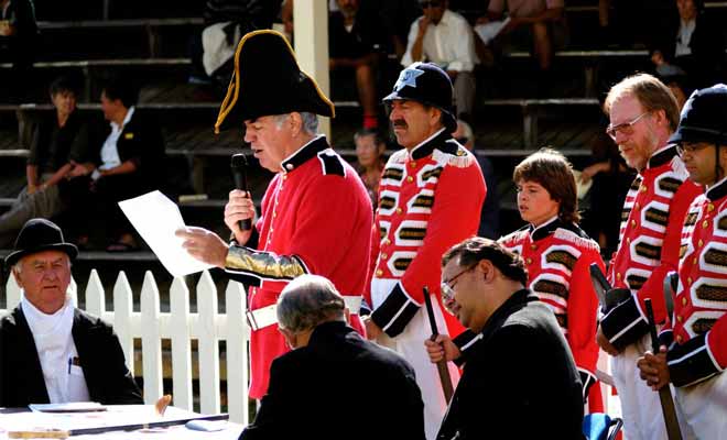 Every year, the national holiday is celebrated in Waitangi. It was in this city that the treaty was signed, ending the hostilities between the British settelers and the Maoris.