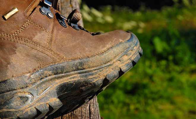 Vous devez nettoyer votre matériel de camping, ce qui inclus les chaussures de randonnées !