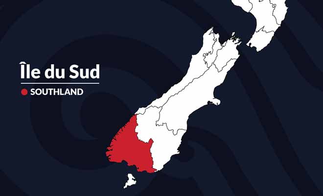 La région la moins peuplée du pays, et la plus sauvage, est célèbre pour ses fjords et ses forêts impénétrables. Le climat y est subtropical et il tombe 7 à 8 mètres de pluie chaque année.