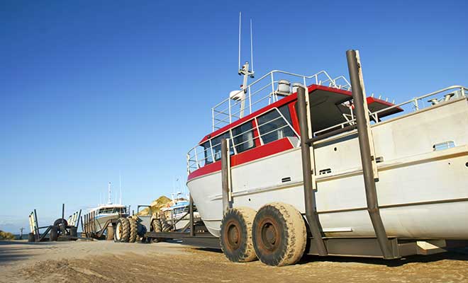 Il est très facile de se retrouver bloqué dans le sable si l'on se gare en voiture sur la plage.