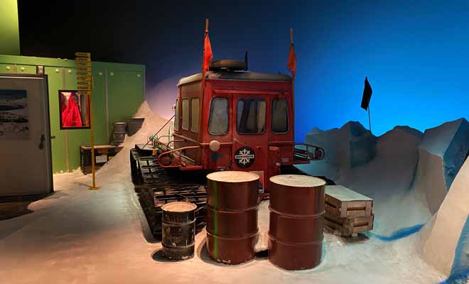 Le musée mériterait une rénovation, car certaines sections manquent de panneaux informatifs.