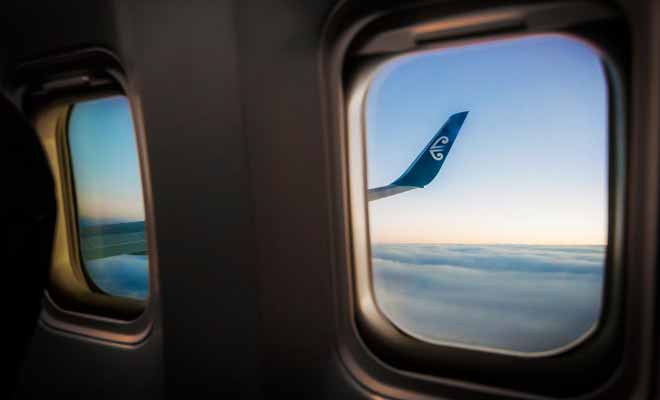 À condition de réserver ses billets à l'avance, il est recommandé d'emprunter l'avion pour passer d'une île à l'autre ou pour éviter les longs trajets en voiture.