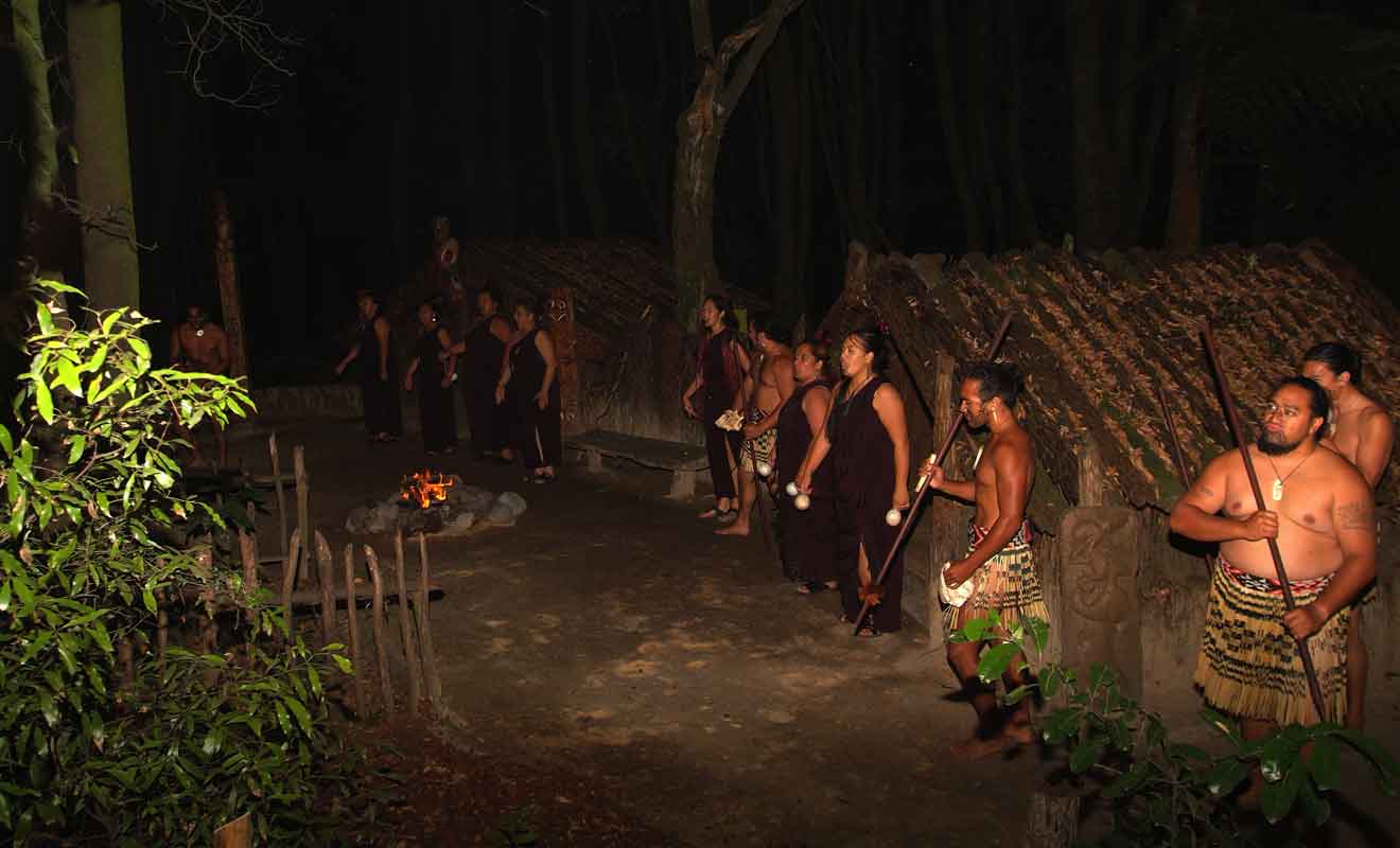 Les spectacles maoris relèvent hélas plus souvent du folklore...