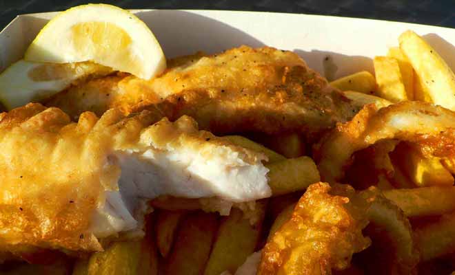 On prétend que le meilleur Fish'n chips du monde serait servit à Mangonui. La Nouvelle-Zélande étant composée d'îles et peuplées de marins, les Kiwis en font souvent leur ordinaire.