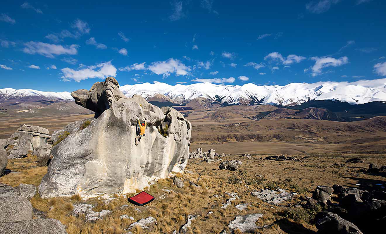 La variété des rochers avec leurs formes étranges fait le bonheur des passionnés d'escalade.