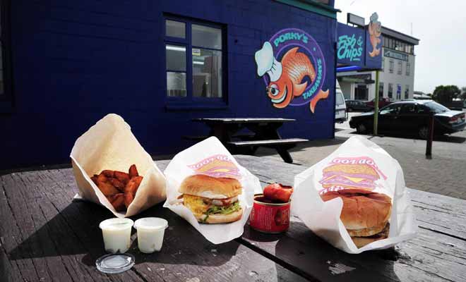 Vous allez sans doute succomber au charme de la restauration rapide. Surtout quand les burgers sont aussi délicieux. Pour autant, ne négligez pas une nourriture plus saine pour ne pas rentrer en France avec cinq kilos en trop.