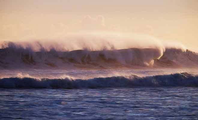 Les vagues peuvent être faibles ou puissantes selon la force du vent.