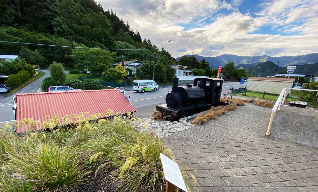 Havelock compte à peine 500 habitants qui travaillent essentiellement dans les fermes d'élevage des moules vertes géantes qui sont la spécialité de la région.