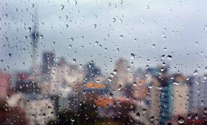 Pour limiter l'influence de la météo sur votre séjour, il faut éviter de réserver par le biais d'une agence de voyages, et préférer la solution préconisée par Kiwipal, à savoir la réservation via le site de booking.com. Vous serez alors libre d'annuler vos réservations sans frais si la météo fait des siennes.