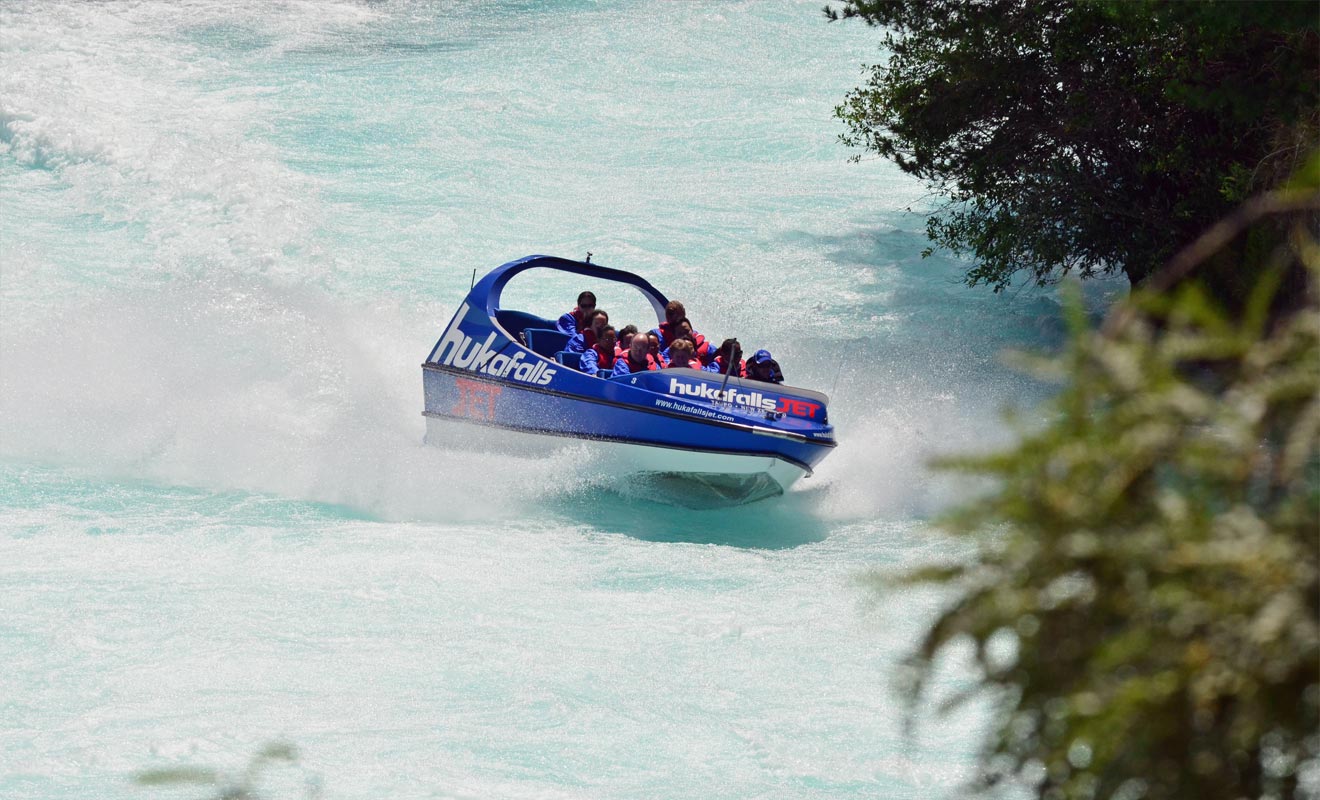 Durant la sortie à bord du Huka Falls Jet vous risquez d'être mouillé. Les places à éviter sont surtout celles à l'arrière.