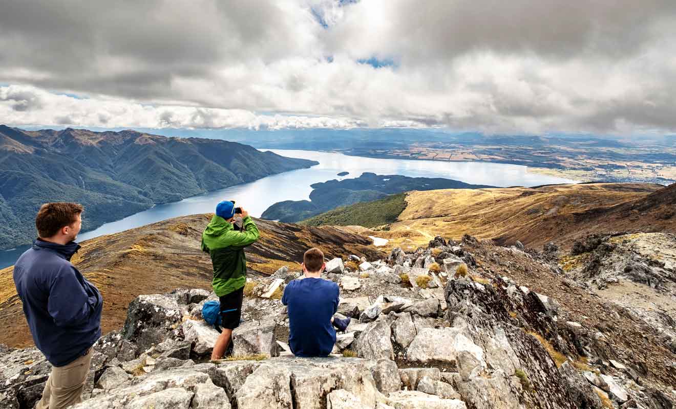 Quelques détours permettent de gagner des points de vue différents sur la région.