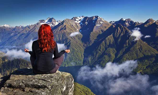 La Kepler Track a été créée spécialement pour les marcheurs qui souhaitaient une alternative au Milford Track. Le point de départ est fixé à Te Anau et la randonnée fait une boucle en passant par le mont Luxmore qui culmine à 1400 mètres d'altitude.