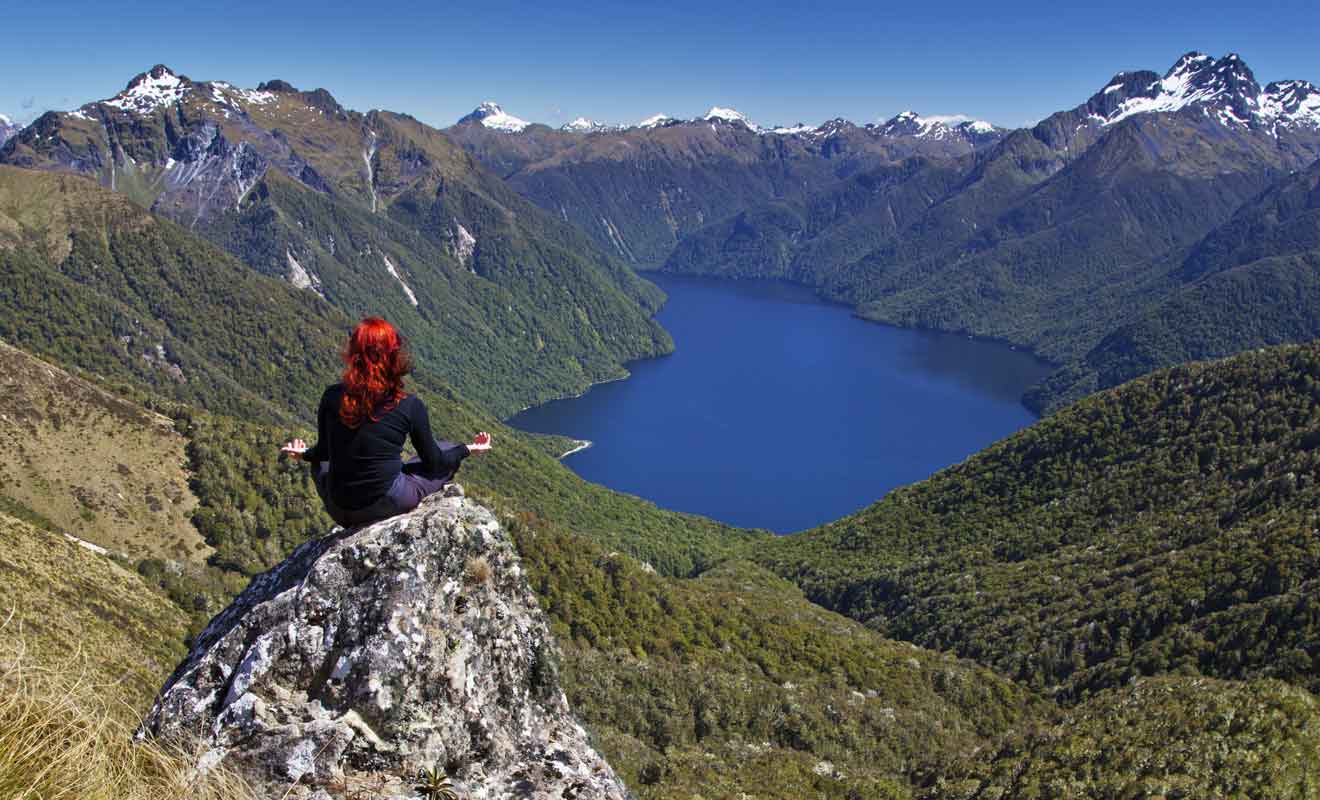 Kepler Track et Milford Track partent du lac Te Anau.