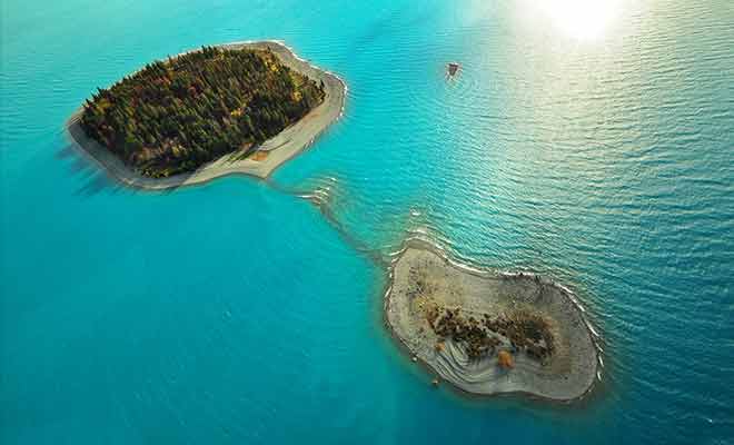 Même si la teinte turquoise est un peu moins prononcée qu'au lac Pukaki, elle n'en est pas moins spectaculaire.