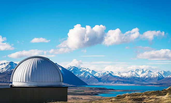 Les lacs Tekapo et Pukaki sont les principaux lacs de la région Mackenzie dans le Canterbury.