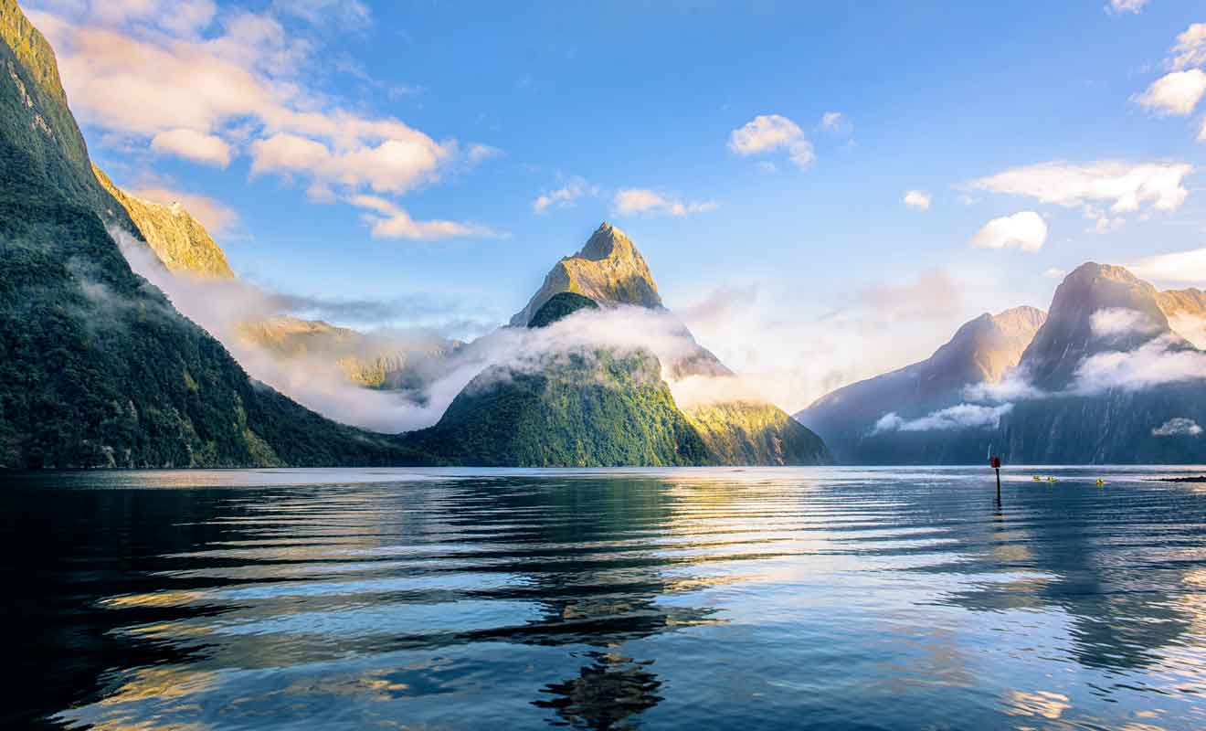 Le Milford Sound est le seul fjord qui soit accessible directement par la route.