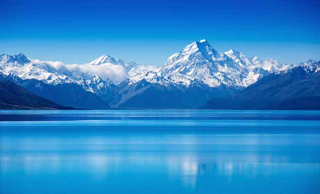 Le lac Pukaki est considéré comme le plus beau lac de Nouvelle-Zélande. Son succès étant fortement lié à la présence des montagnes qui se reflètent sur la surface.