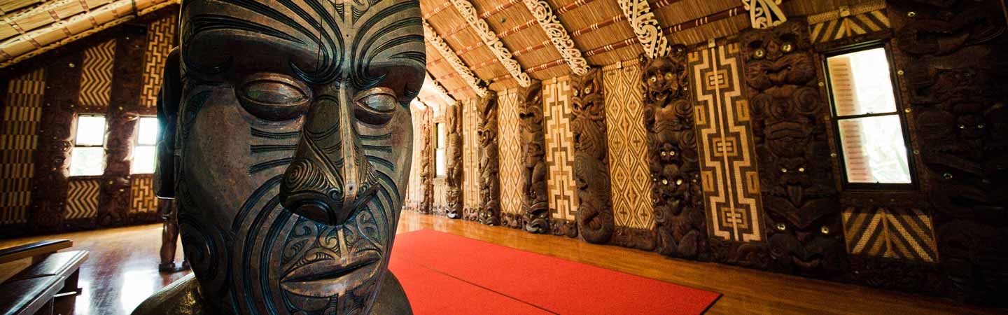 Une sculpture maorie dans un musée de Nouvelle-Zélande.