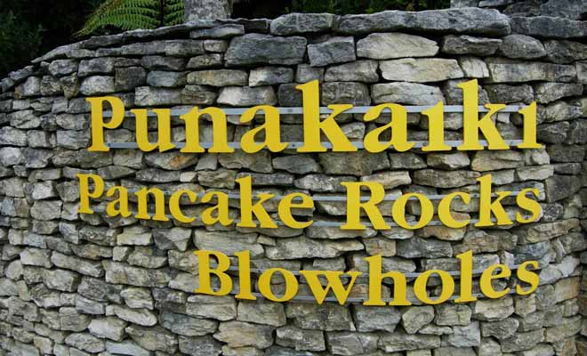 Punakaiki est un minuscule village, mais les logements sont de qualités. Vous pouvez garer votre véhicule au parking. Le début de la balade est à proximité et très bien indiqué.