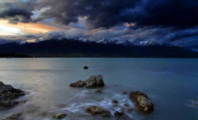 La péninsule de Kaikoura offre le spectacle rare de la montagne rejoignant la mer.