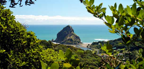 Cette plage de rêve se trouve en Nouvelle-Zélande et pas en Australie.