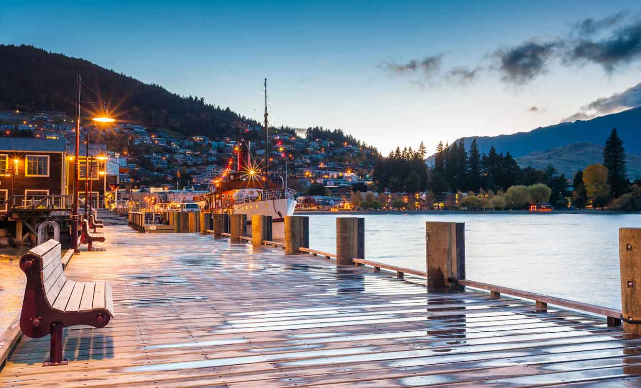 Le TSS Earnslaw assure la traversée d'une rive du lac à l'autre.