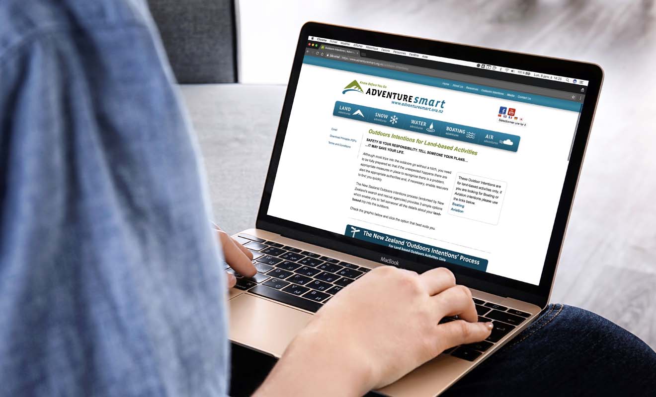 Adventure Smart propose le service Outdoor Intention pour permettre aux randonneurs de signaler leurs itinéraires des randonnées.