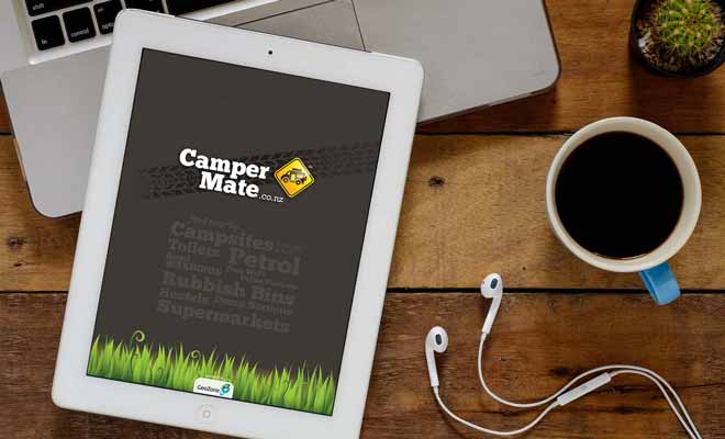 L'écran d'un téléphone portable est un peu limité et il vaut mieux utiliser l'application de Campermate sur une tablette.