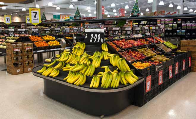 On trouve la plupart des fruits auxquels nous sommes habitués en Europe, mais aussi des fruits originaux comme le Golden Kiwi dont la chaire est jaune et non verte, avec un goût plus sucré.