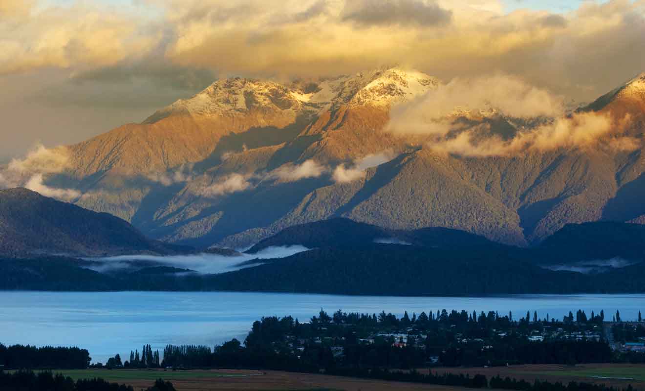 Contrairement au lac Taupo, Te Anau n'est pas d'origine volcanique.