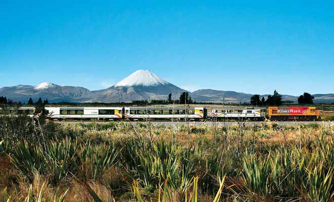 Malgré sa lenteur légendaire (comptez 12 h pour un trajet entre Auckland et Wellington), le train estpréférable à l'avion si vous souhaitez admirer les paysages.