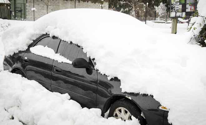 Vous pouvez envisager de dormir dans votre véhicule durant les beaux jours. Mais durant l'hiver et surtout sur l'Île du Sud, il ne faut pas trop y compter.