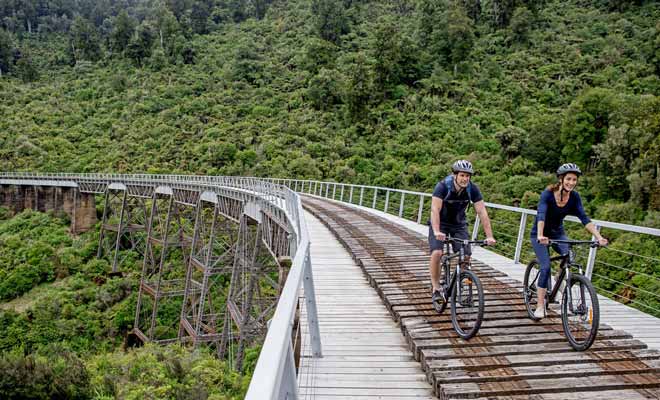 Du moment que vous empruntez une piste adaptée à votre niveau, le VTT est un plaisir en Nouvelle-Zélande. Les sentiers spécifiques ont été conçus pour que vous soyez en mesure de pédaler sans croiser des piétons ou des voitures.