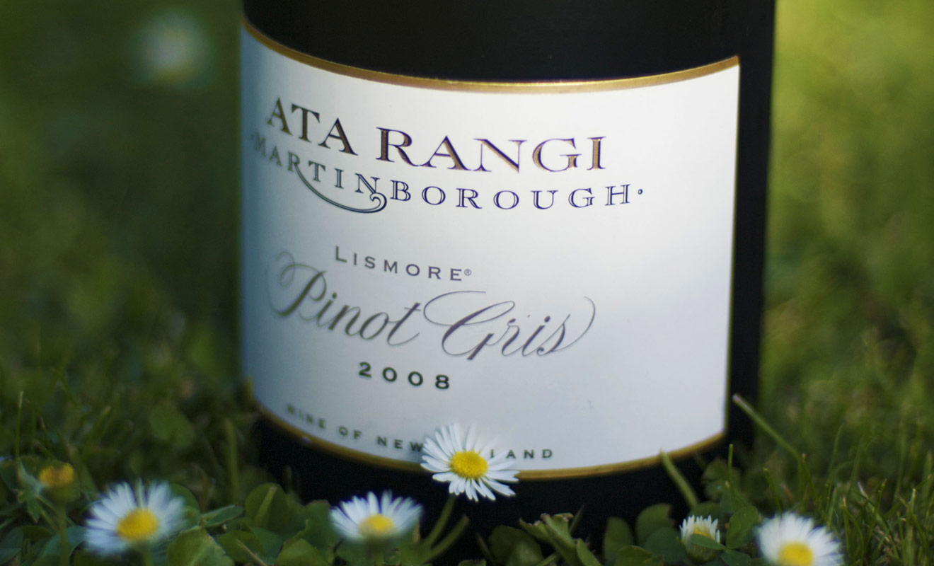 Le pinot gris est un vin blanc dont la popularité est grande dans le pays. Ne manquez pas une occasion de le goûter durant votre séjour.