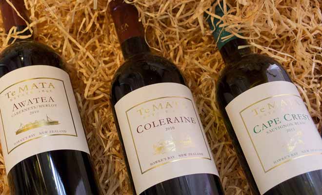 Cabernet Sauvignon et Merlot sont de bons vins rouges, mais ce ne sont pas les meilleurs de Nouvelle-Zélande. Donnez-leur une chance pour vous faire une idée.