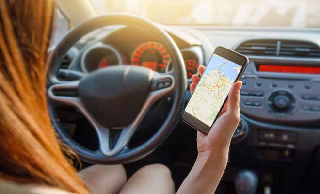 N'utilisez le GPS de votre smartphone que si vous avez téléchargé la carte du pays. Dans le cas contraire, vous épuiserez votre forfait en un temps record.