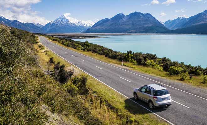 Kiwipal élabore des itinéraires qui peuvent être suivis en voiture ou en camping-car sur les deux îles du pays. Chaque itinéraire a été étudié pour ne pas inclure un trop grand nombre d'heures de route.