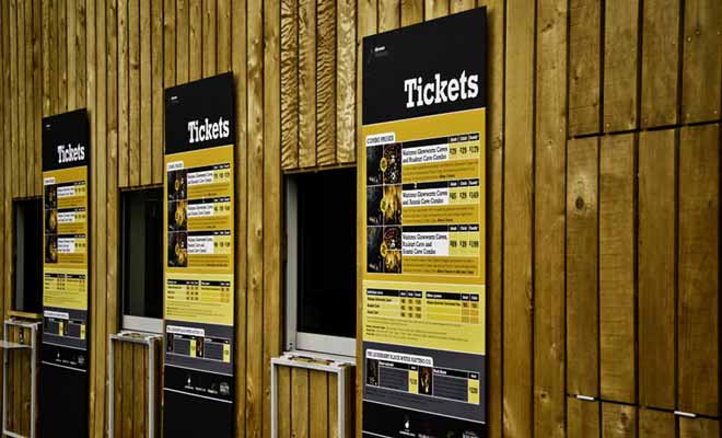 Vous pouvez acheter vos billets sur place, mais vous bénéficierez souvent de réductions avantageuses en réservant par Internet.