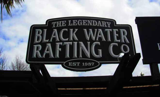Trois excursions sont proposées par Black Water