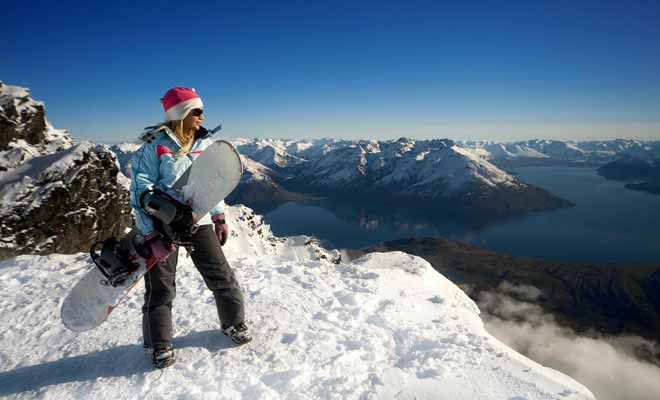 La renommée de Wanaka en tant que station de sports d'hiver a fait le tour du monde. Les sportifs professionnels viennent s'entrainer sur les pistes de Cardrona ou de Treble Cone.