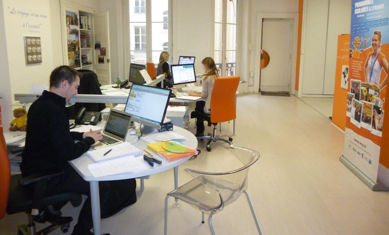 Le WEP est un organisme qui couvre de nombreux pays dans le monde. Qu'il s'agisse d'un projet étudiant ou professionnel, des conseillers peuvent vous orienter vers la meilleure solution.